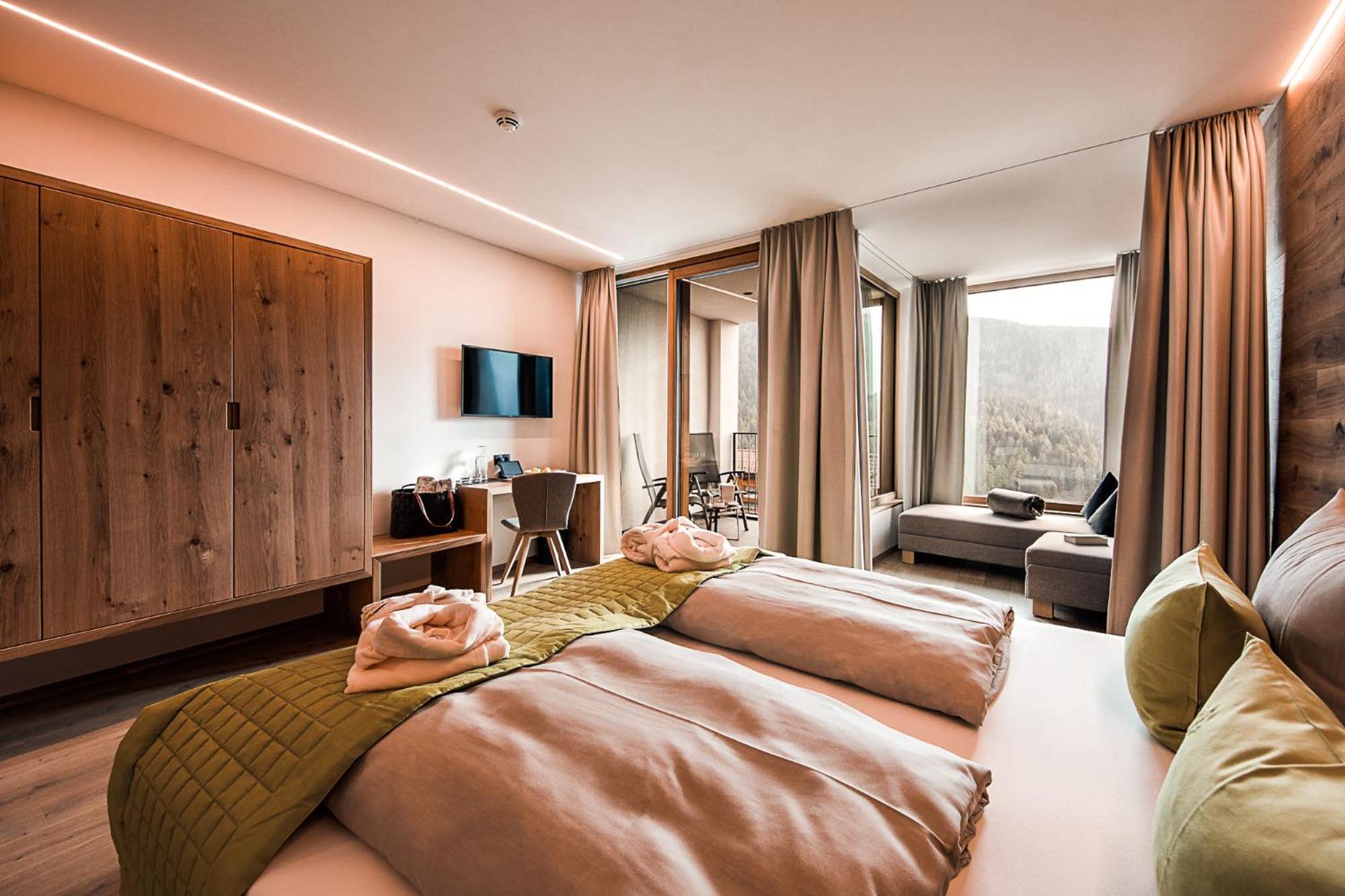 Panoramic Lotsch Hotel Sarentino Room photo